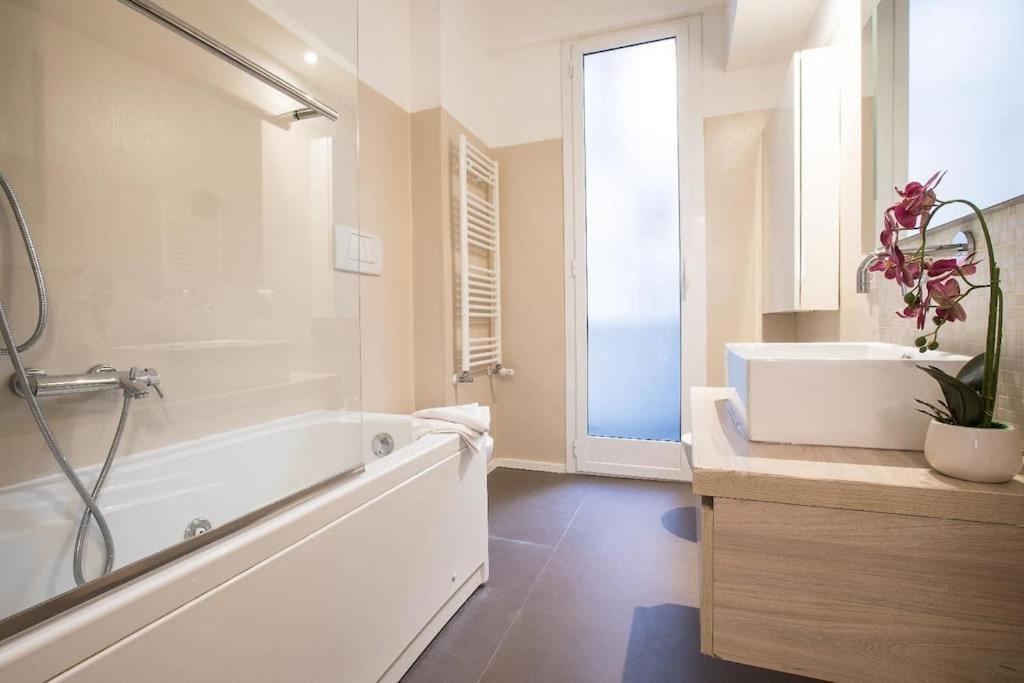 My Trastevere Three Bedroom View Apartment -Top Collection Rome Luaran gambar